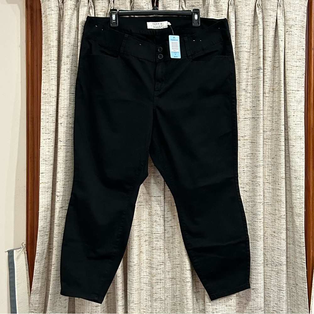 Torrid Black Twill Skinny Trouser - 22